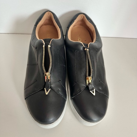 Vionic Ellis Black Leather Zip Up Sneaker - Picture 2 of 8